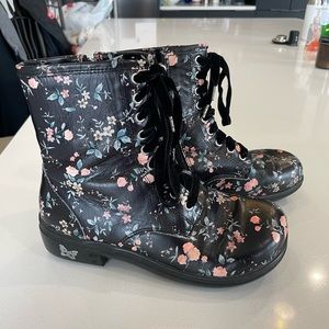 Algeria Ari Sweetie Pie Boots - black floral combat boots